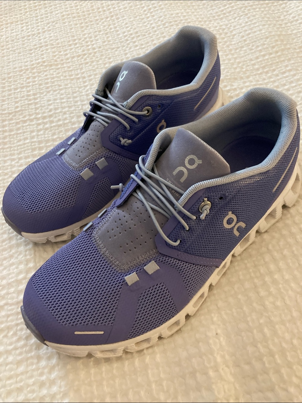 On Cloud 6 Women’s 7.5 Purple “Blueberry” color, worn 3x!